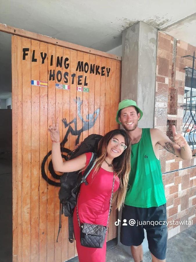 נאסקה Flying Monkey Hostel מראה חיצוני תמונה