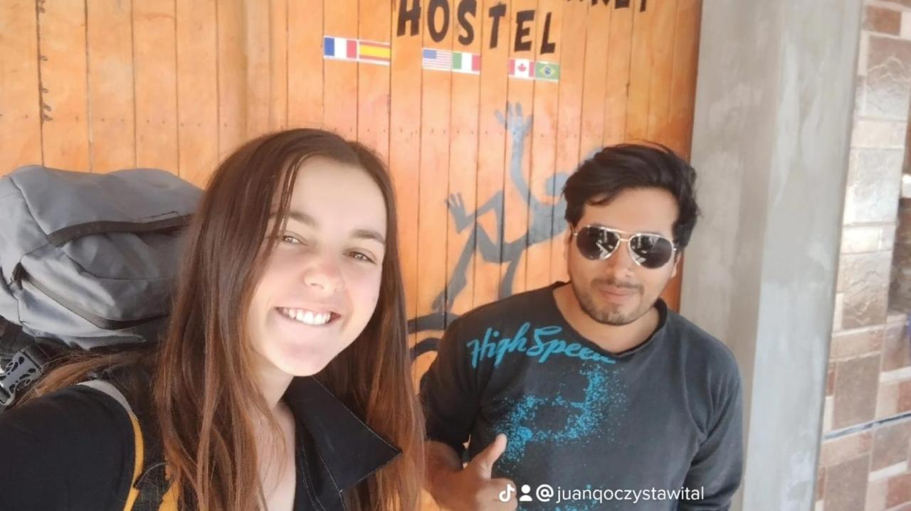 נאסקה Flying Monkey Hostel מראה חיצוני תמונה
